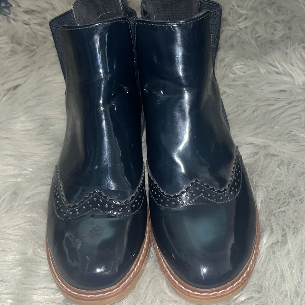 Navy blue bootie
